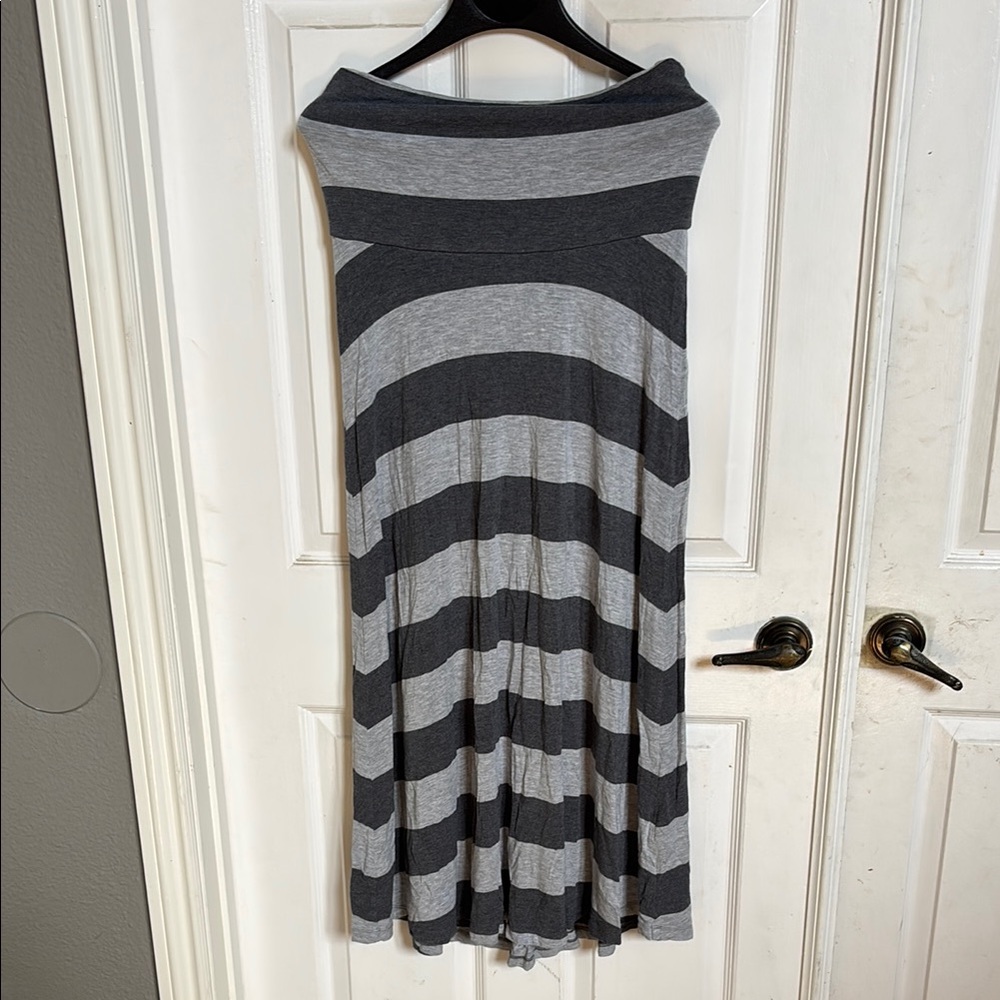 GAP Gray Striped Skirt